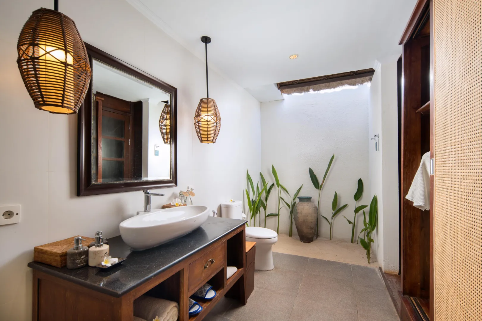 One Bedroom Garden Villa with Boat Return Transfer and Shuttle Denpasar - Sanur - Denpasar's Images