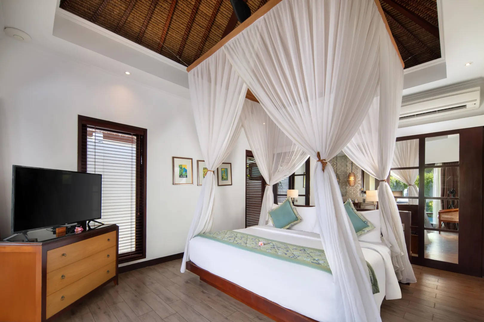 One Bedroom Premier Private Pool Villa with Boat Return Transfer and Shuttle Denpasar - Sanur - Denpasar's images