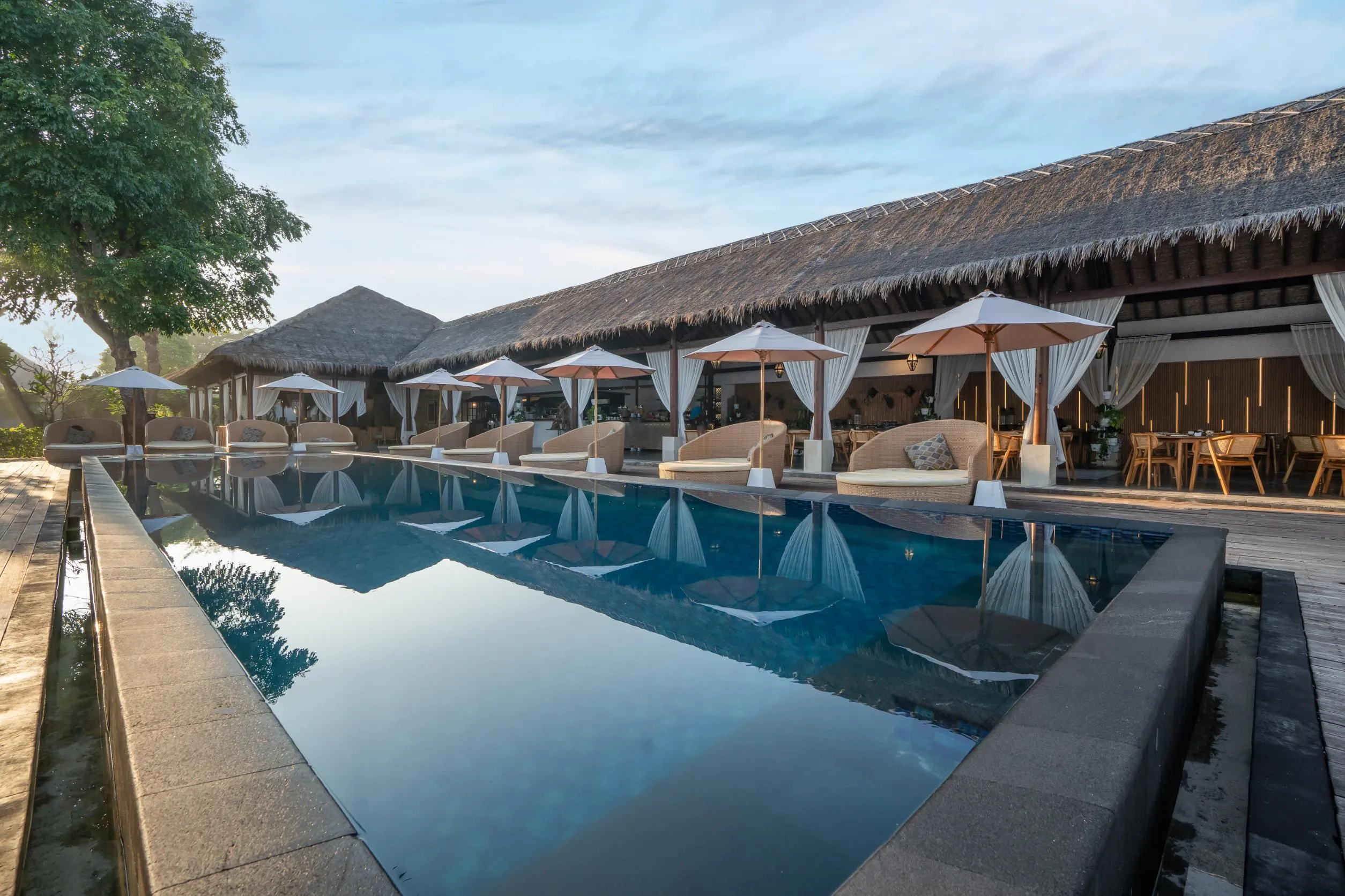 INFINITY POOL images